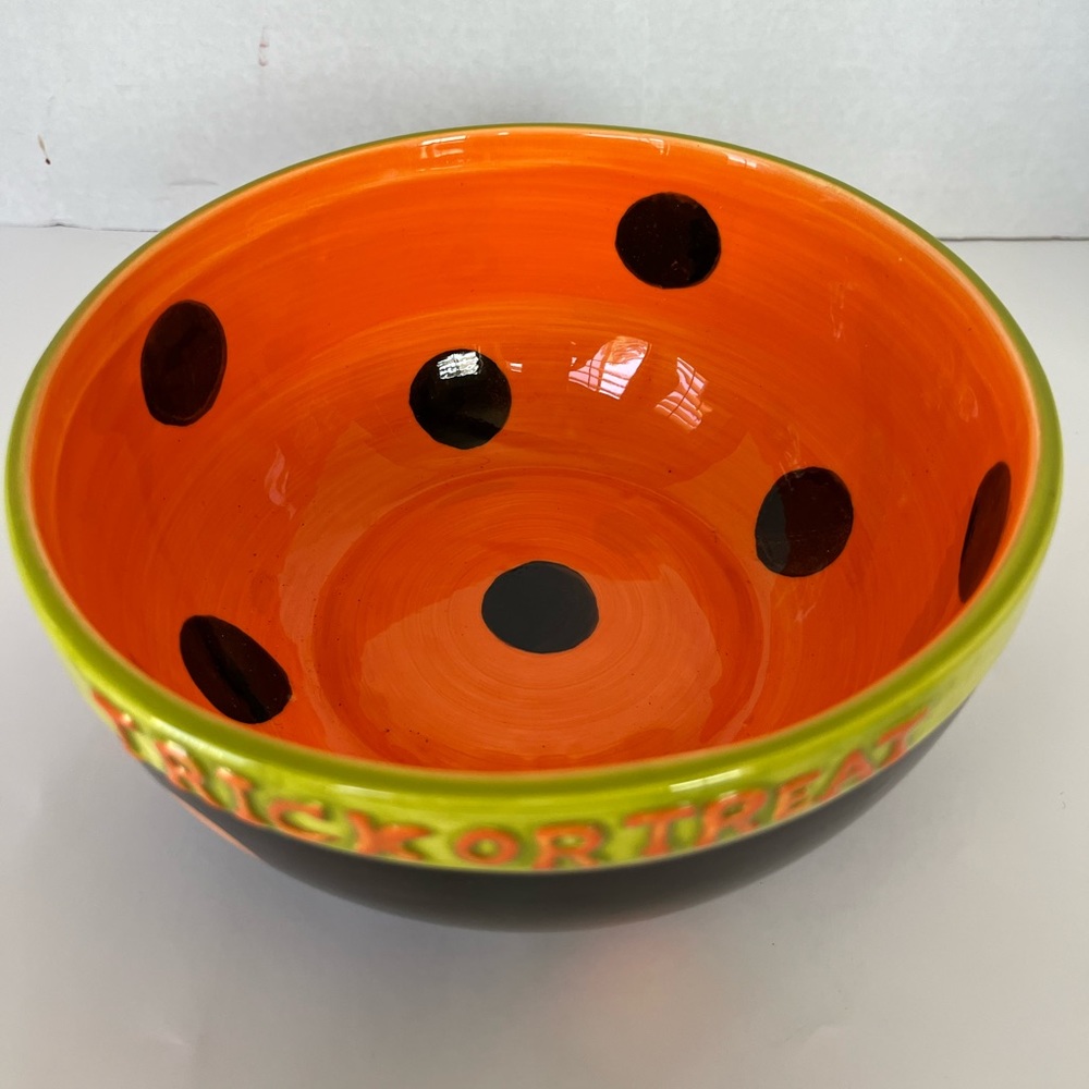 Trick or Treat salad/chip ceramic bowl